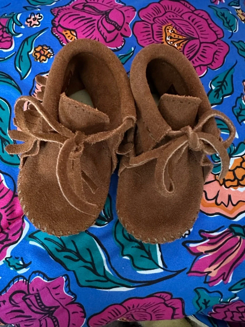 Minnetonka Brown Suede Baby Moccasin Size 2